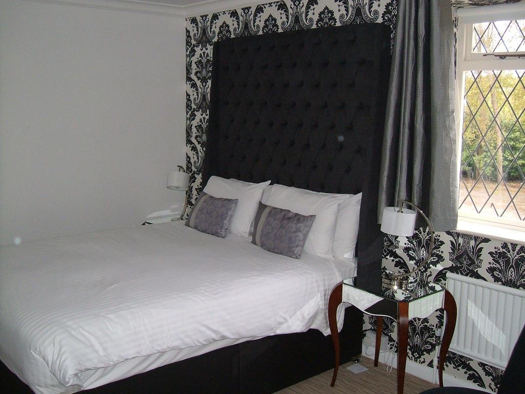 Barons Court Hotel Walsall Eksteriør bilde